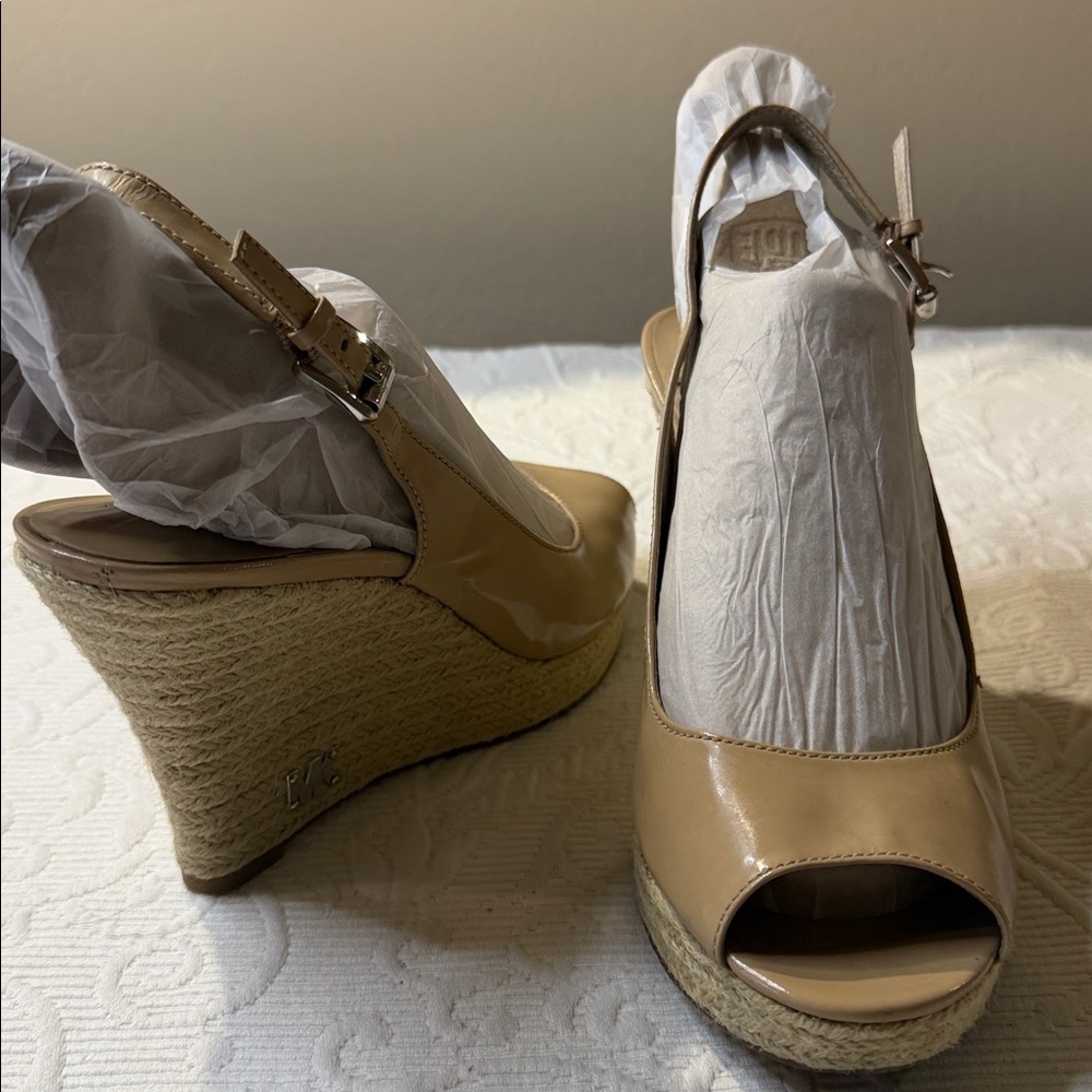 MICHAEL Michael Kors Beige Wedge Espadrille Sandals. 8.5 Sling back.